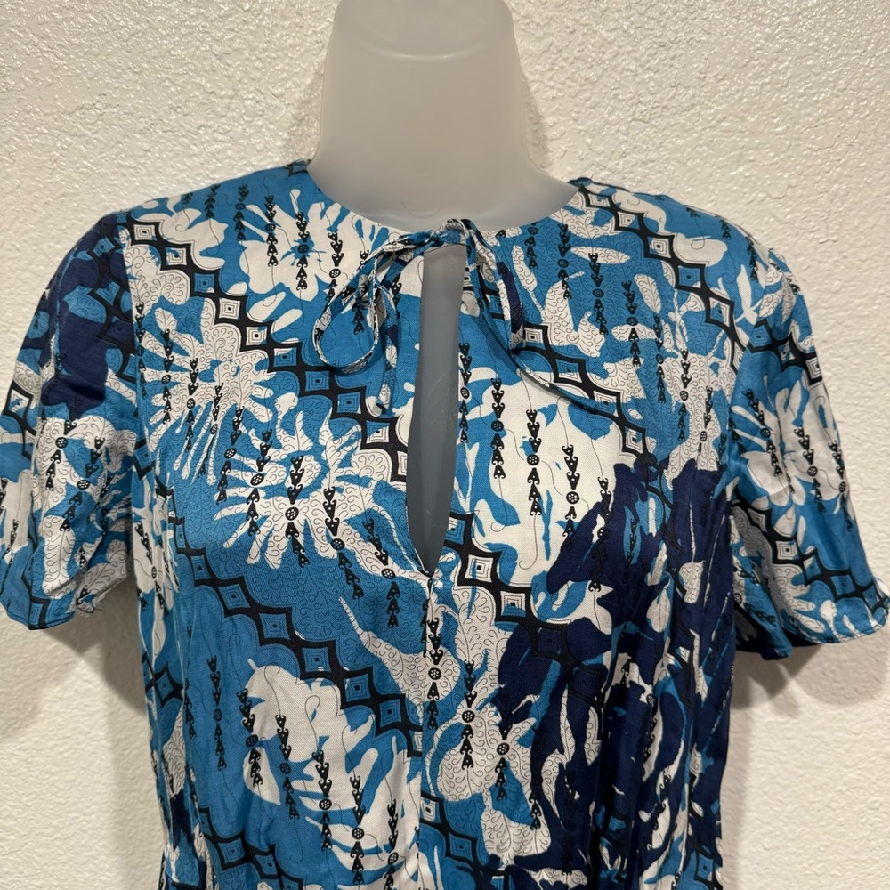 NWT reiss blue & white ditsy posey printed v neck short sleeve mini dress - Picture 3 of 10